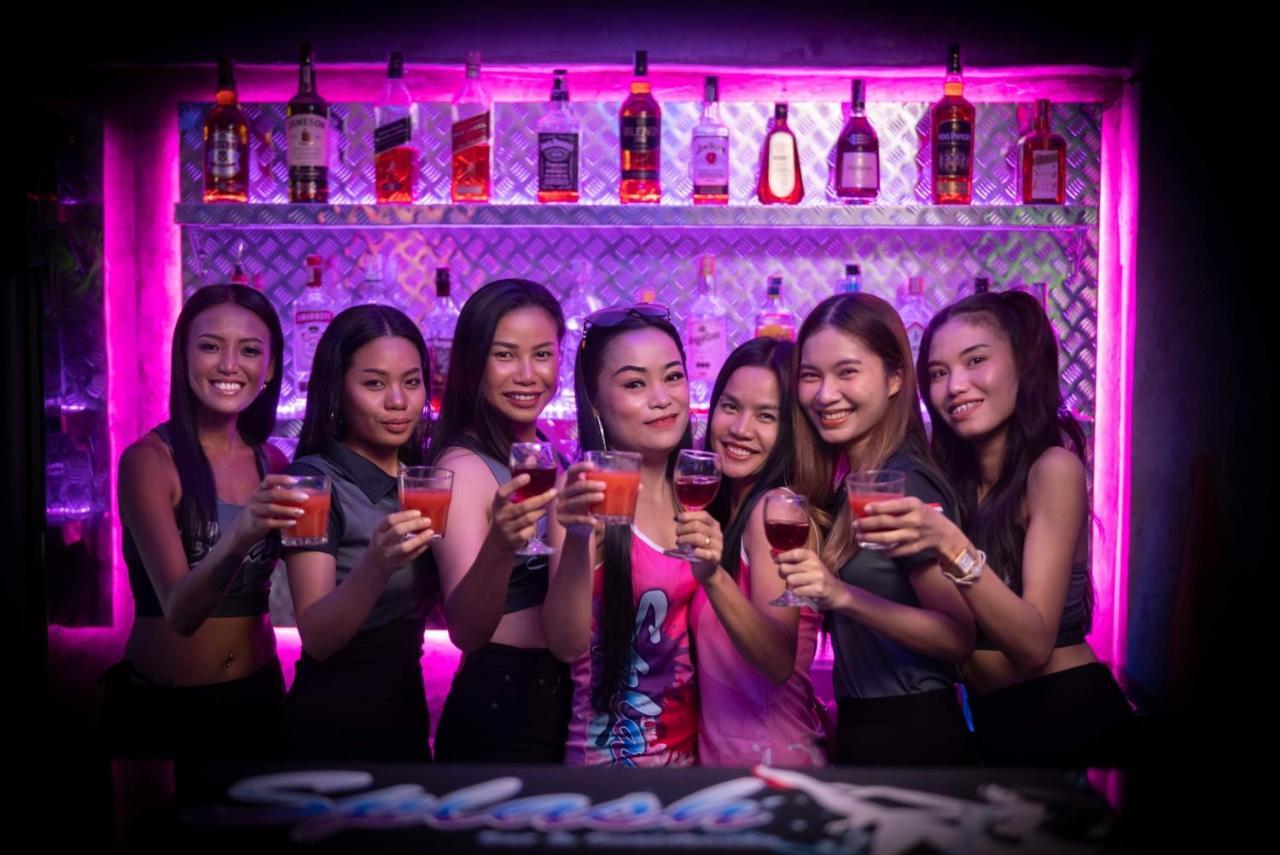 Splash Bar And Guesthouse Pattaya Exterior foto