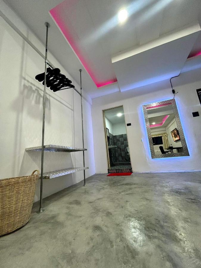 Splash Bar And Guesthouse Pattaya Exterior foto