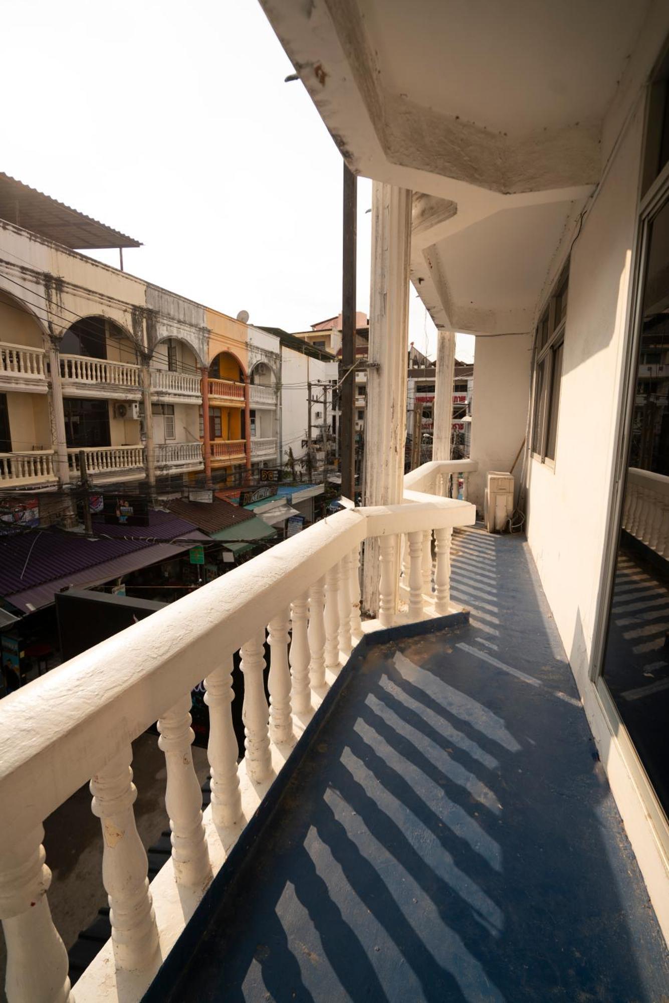 Splash Bar And Guesthouse Pattaya Exterior foto