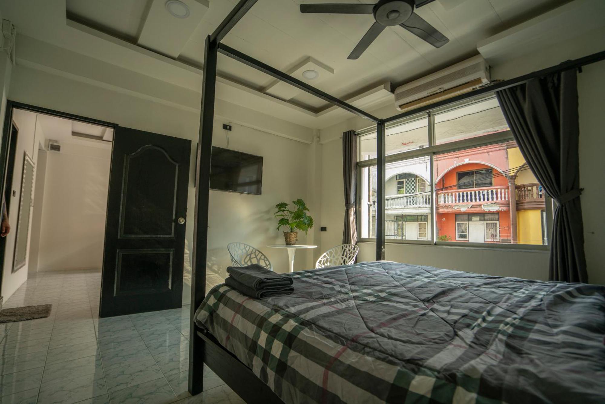 Splash Bar And Guesthouse Pattaya Exterior foto